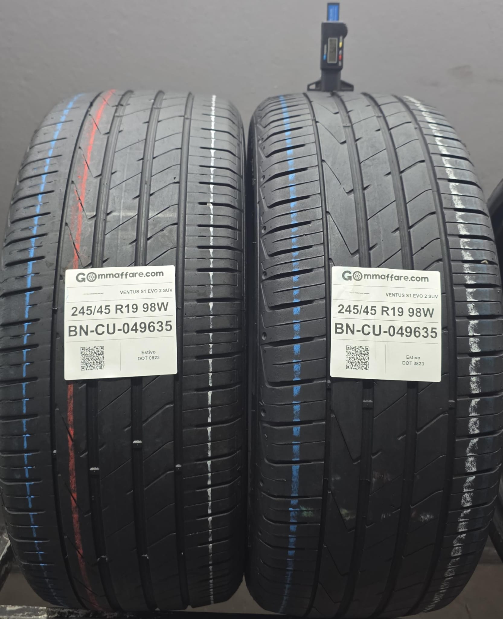 Hankook VENTUS S1 EVO 2 SUV 245/45 R19